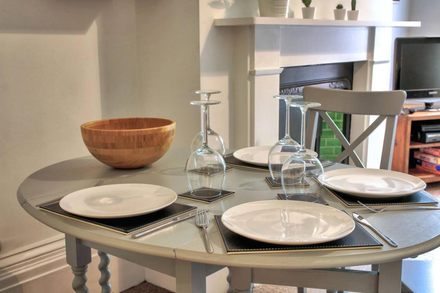 Family Friendly Flat Just Minutes From The Beach! Portsmouth Esterno foto