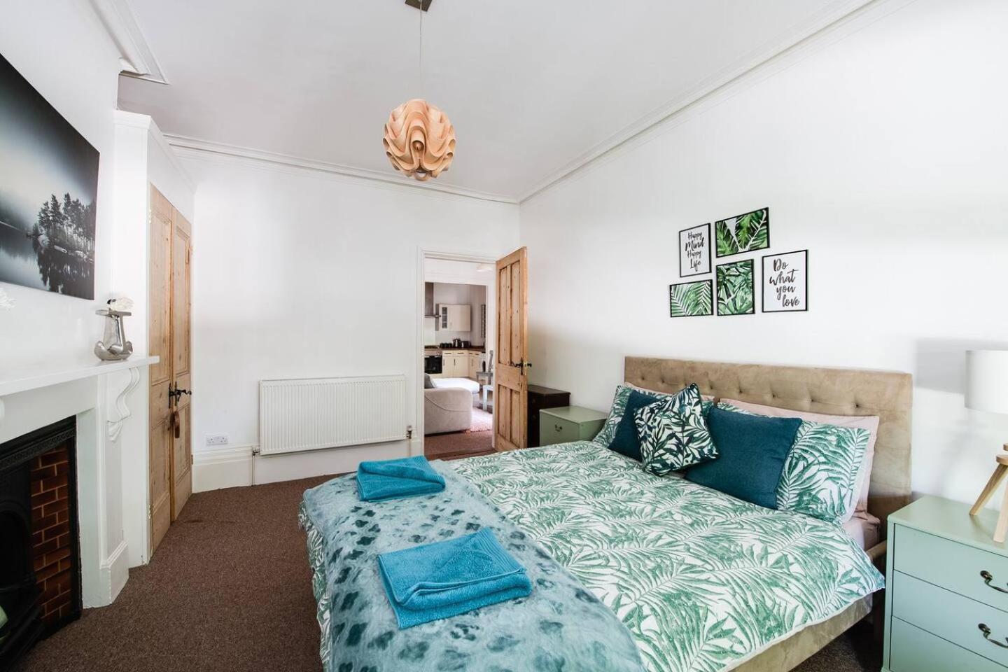 Family Friendly Flat Just Minutes From The Beach! Portsmouth Esterno foto