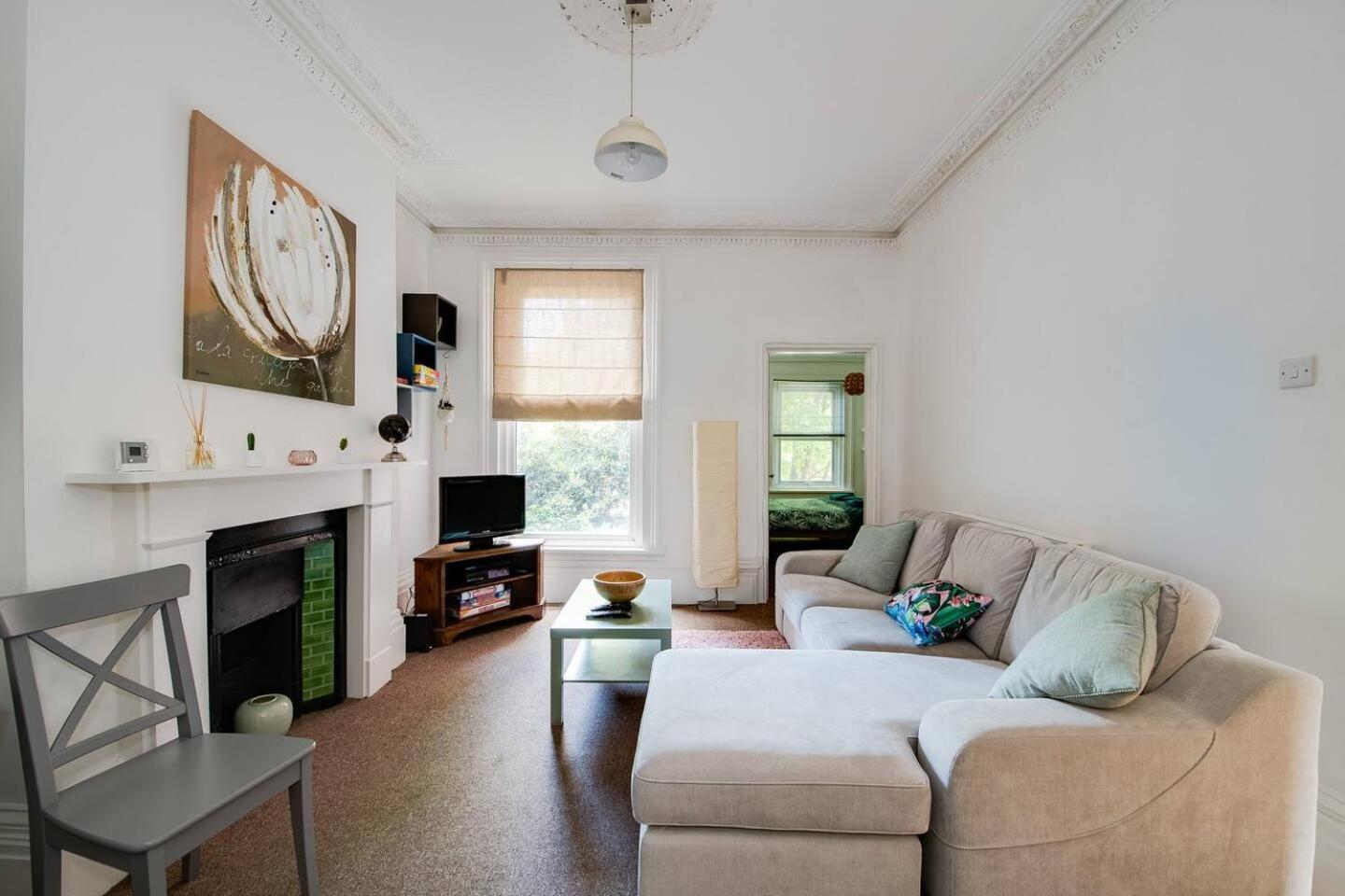 Family Friendly Flat Just Minutes From The Beach! Portsmouth Esterno foto